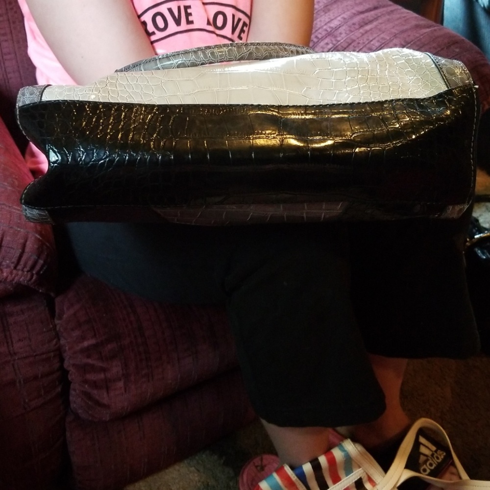 Purse - Picture 5 of 5